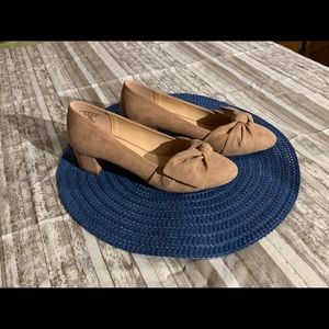 4/$15 Metaphor • Suede • Nude Colored Square Heels